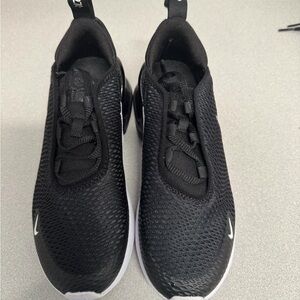 Nike Air Max 270 Kids Black and White Sneakers